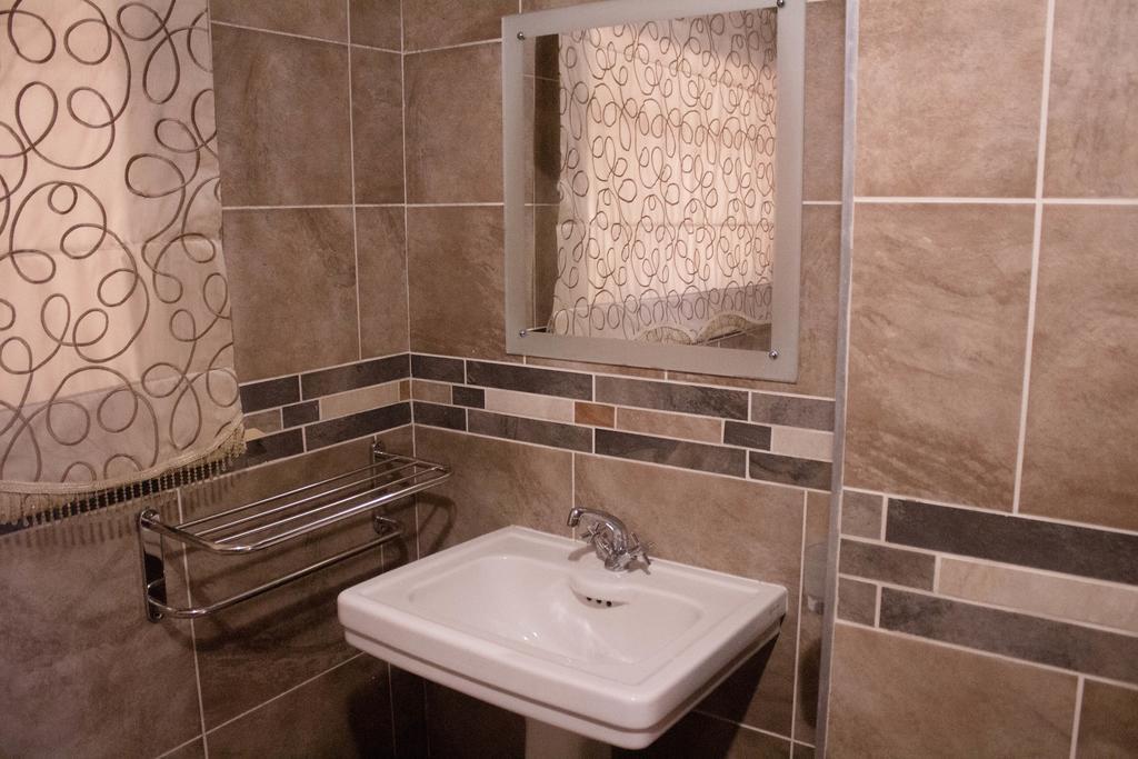Khuvena Guesthouse Randburg Luaran gambar