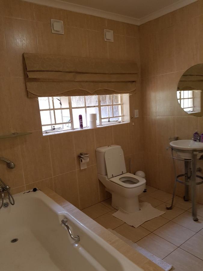 Khuvena Guesthouse Randburg Luaran gambar