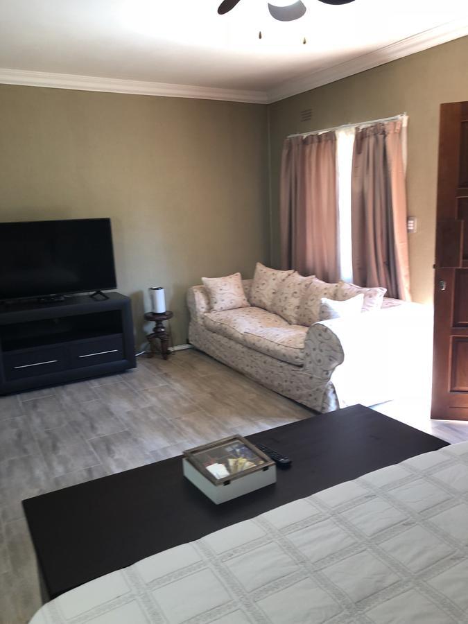 Khuvena Guesthouse Randburg Luaran gambar