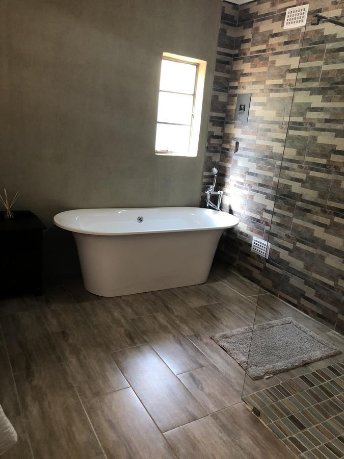 Khuvena Guesthouse Randburg Luaran gambar