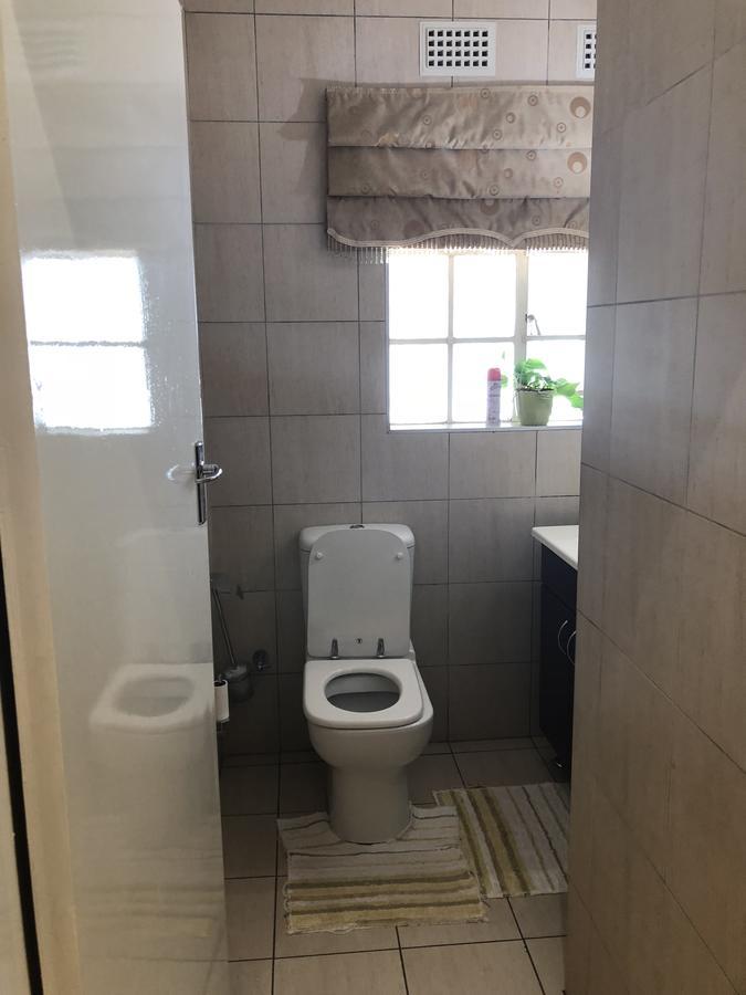Khuvena Guesthouse Randburg Luaran gambar