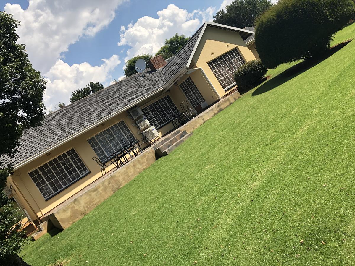 Khuvena Guesthouse Randburg Luaran gambar