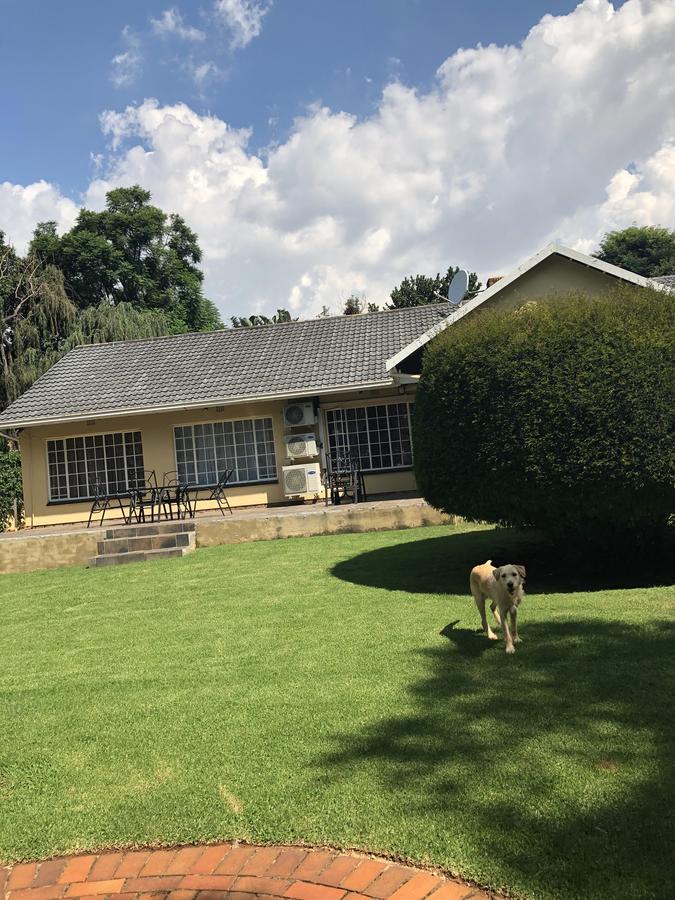 Khuvena Guesthouse Randburg Luaran gambar