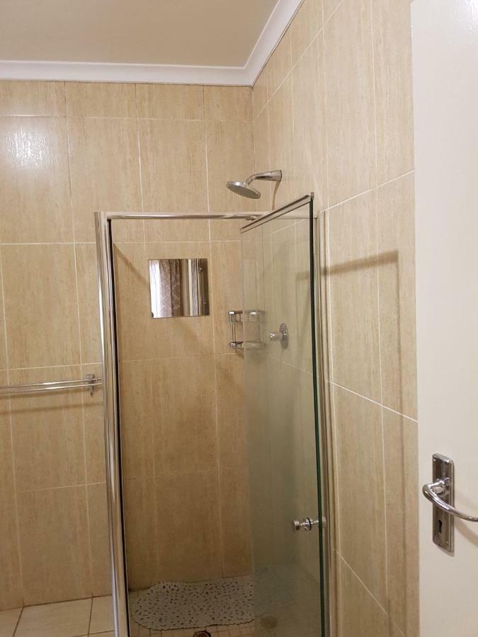 Khuvena Guesthouse Randburg Luaran gambar